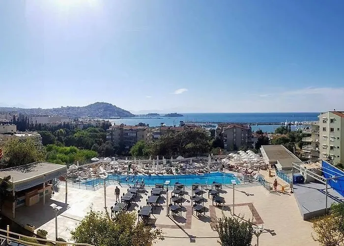 Goldenday Wings 3* クシャダス