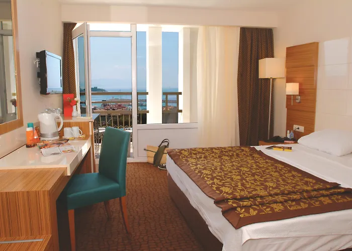 Goldenday Wings ホテル