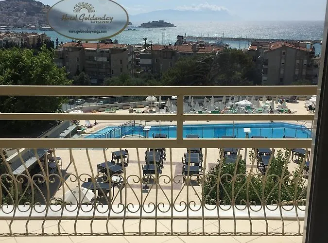 ホテル Goldenday Wings 3*