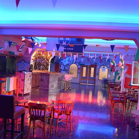 호텔 Goldenday Wings 3*