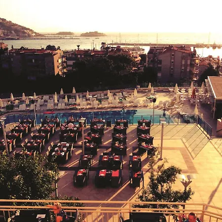 호텔 Goldenday Wings