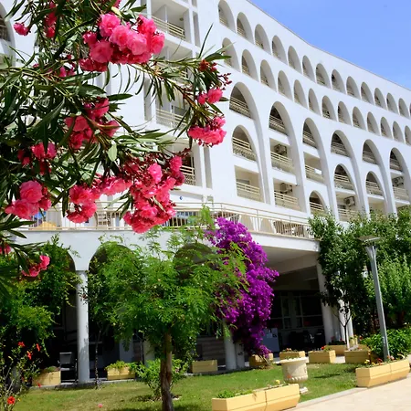 호텔 Goldenday Wings 3*